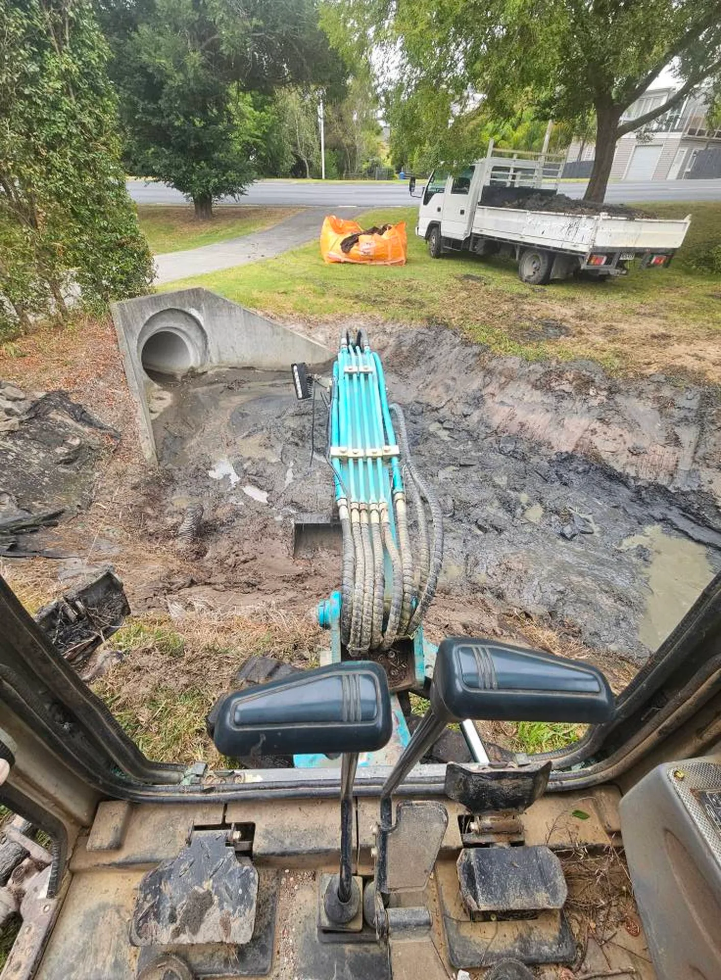 Civil drainage installation
