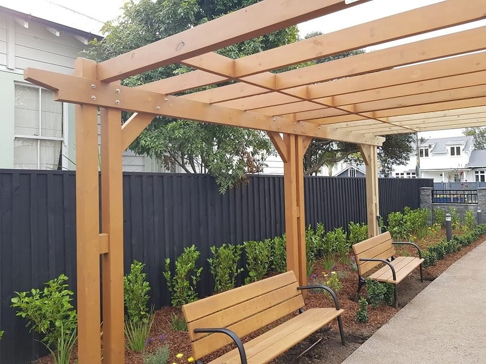Outdoor pergola and seating structure